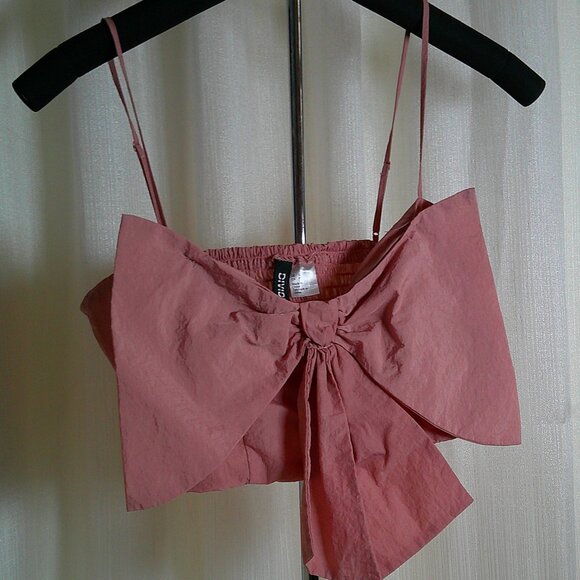 Divided Red Bow Front Crop Top in size S - Picture 2 of 5